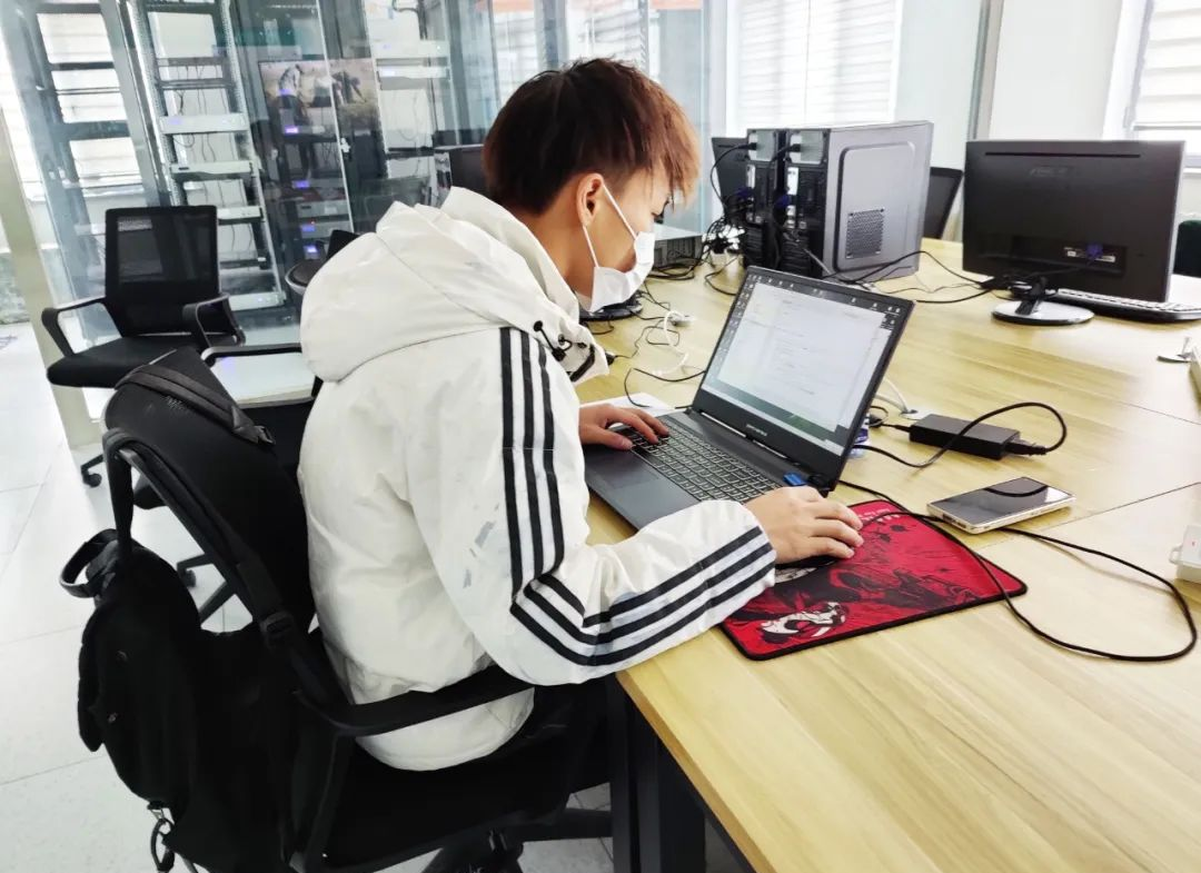 服务客户，PA视讯官网人是认真的!